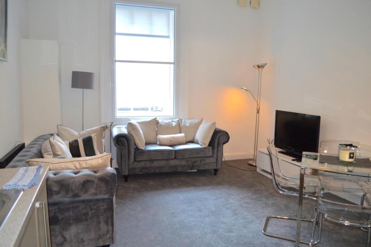 Spacious 3 Bedroom Flat In The Centre Appartement Edinburgh