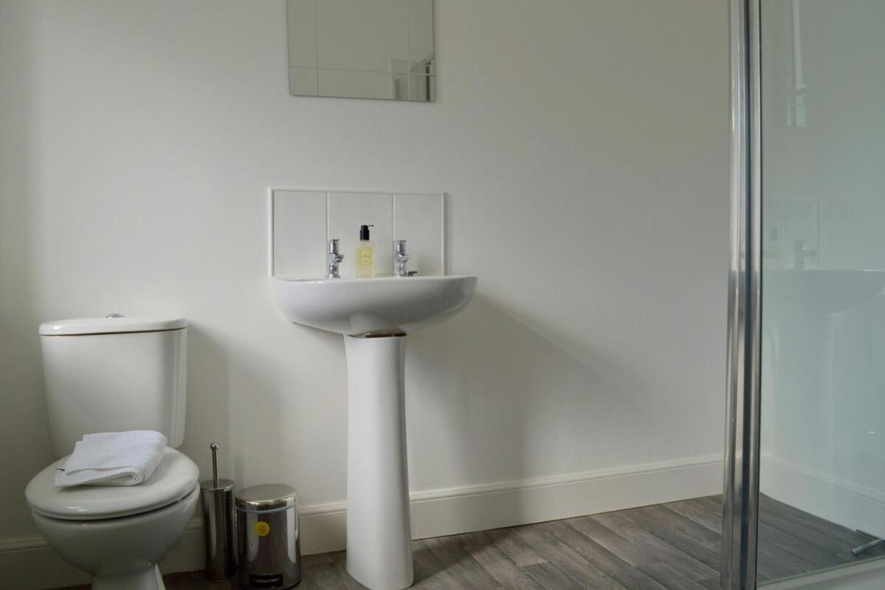 Spacious 3 Bedroom Flat In The Centre Appartement *