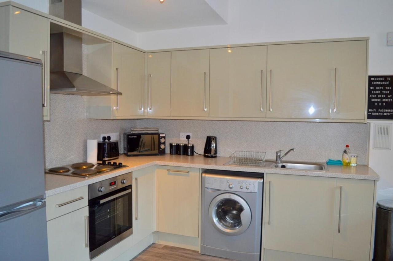 Appartement Spacious 3 Bedroom Flat In The Centre *